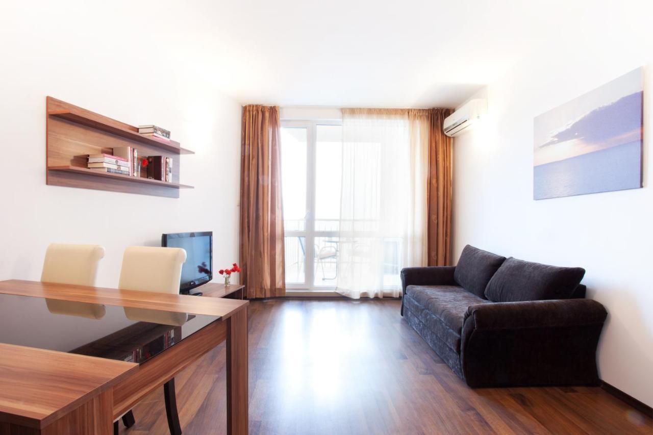 Vilmar Aparthotel Pomorie Buitenkant foto