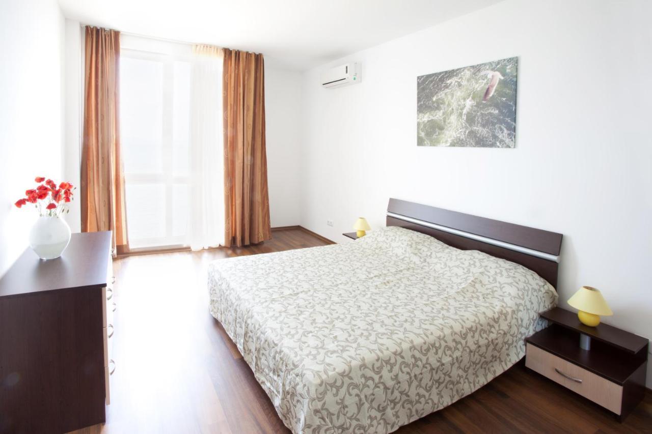 Vilmar Aparthotel Pomorie Buitenkant foto