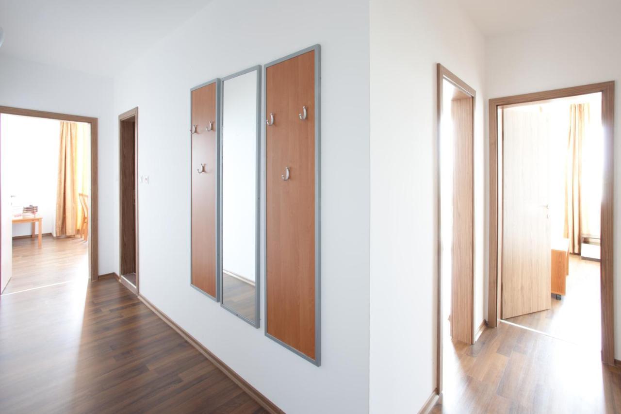 Vilmar Aparthotel Pomorie Buitenkant foto