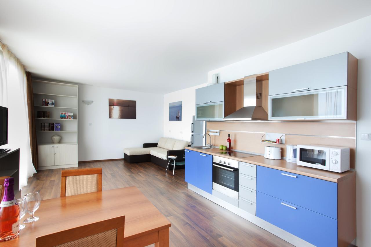 Vilmar Aparthotel Pomorie Buitenkant foto