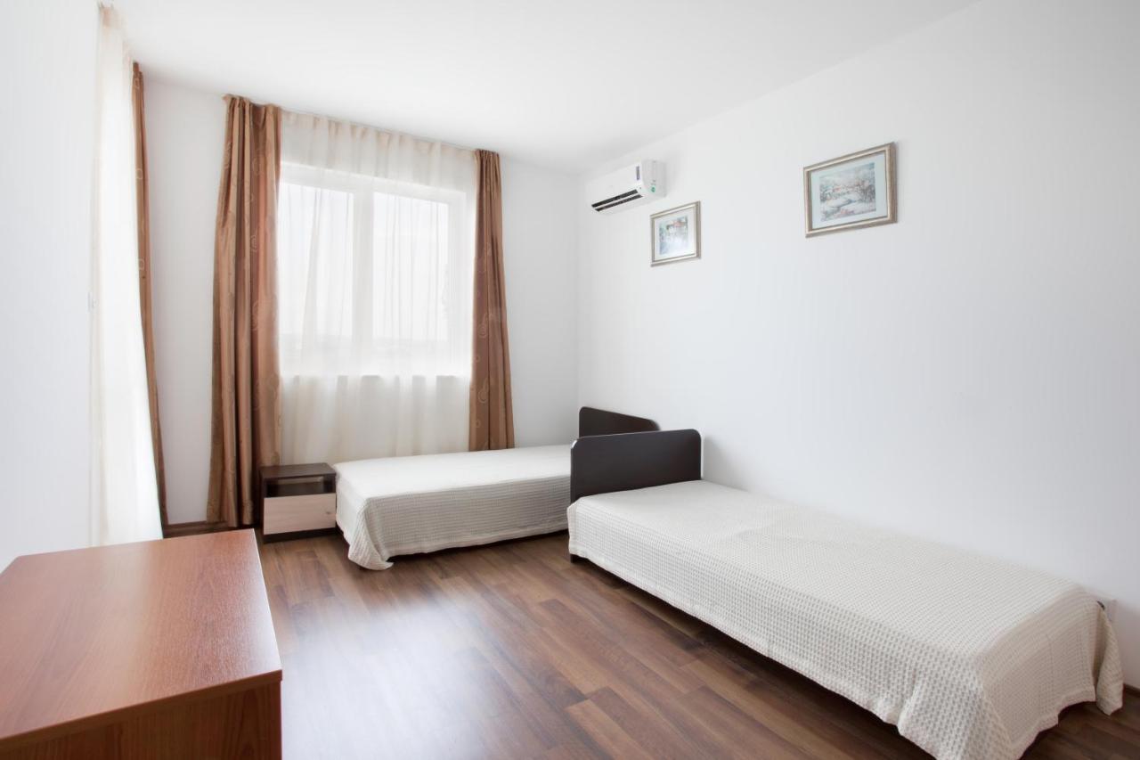 Vilmar Aparthotel Pomorie Buitenkant foto